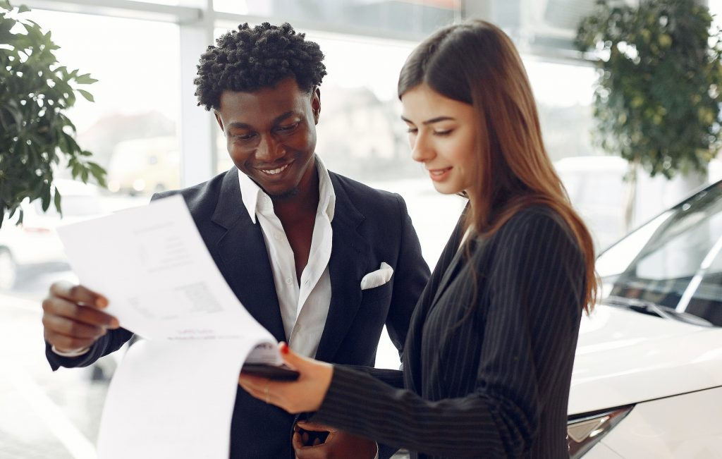 5 Reasons Car Manufacturers Offer Dealer Incentives