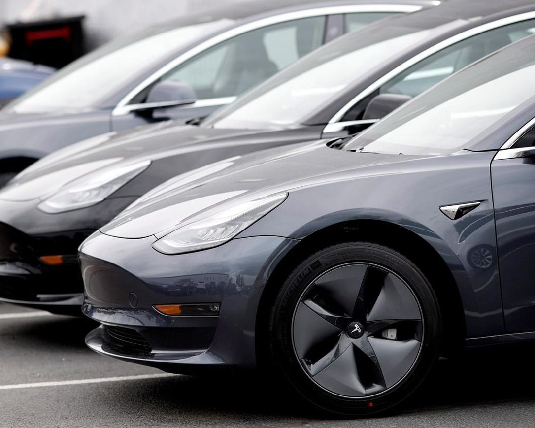 cars-with-cords-tax-credit-the-35k-tesla-model-3